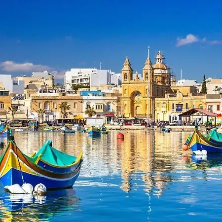 Bright Penthouse With Terrace - By Hostmt